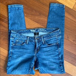 Mossimo Denim Low Rise Skinny Jeans